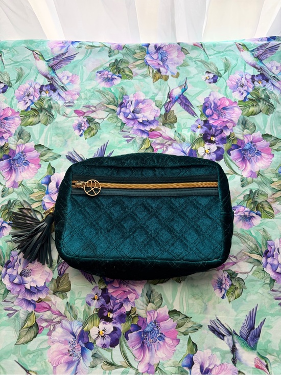 Handbags - Quilted Velvet Teal Makeup Bag with Tassel